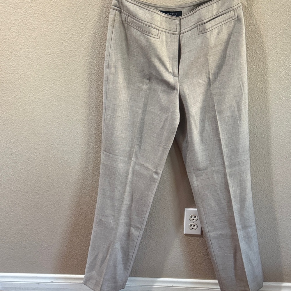 Kasper Women's Straight Leg Pants in Light Tan